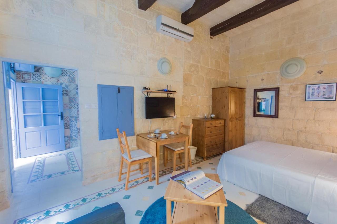 Casa San Carlo Apartment Валета Екстериор снимка