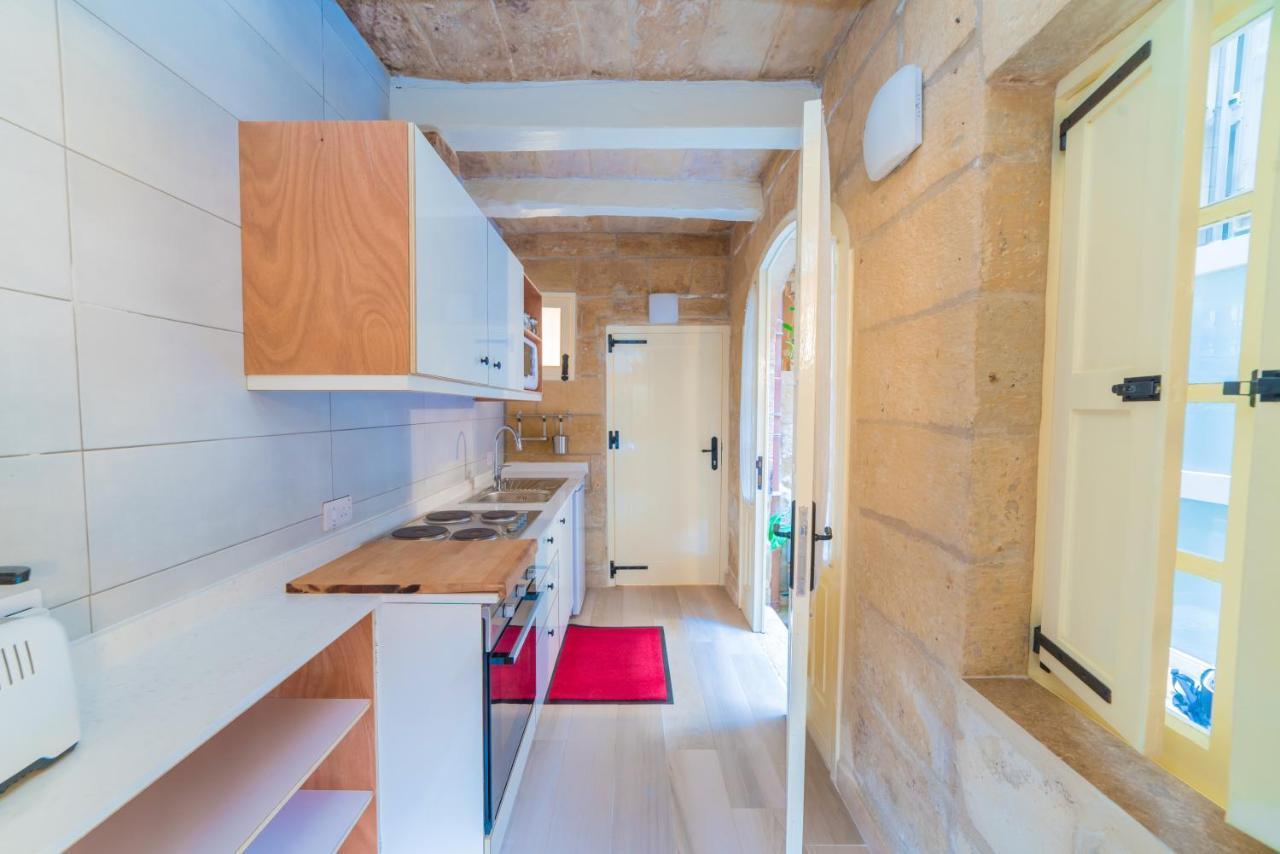 Casa San Carlo Apartment Валета Екстериор снимка