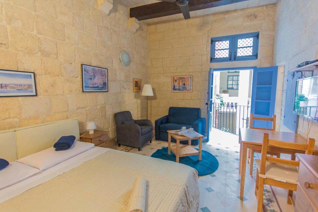 Casa San Carlo Apartment Валета Екстериор снимка