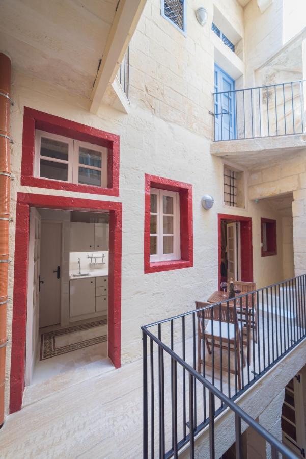 Casa San Carlo Apartment Валета Екстериор снимка