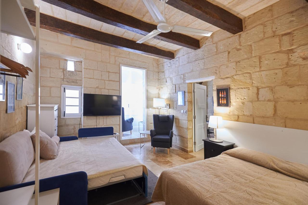 Casa San Carlo Apartment Валета Екстериор снимка