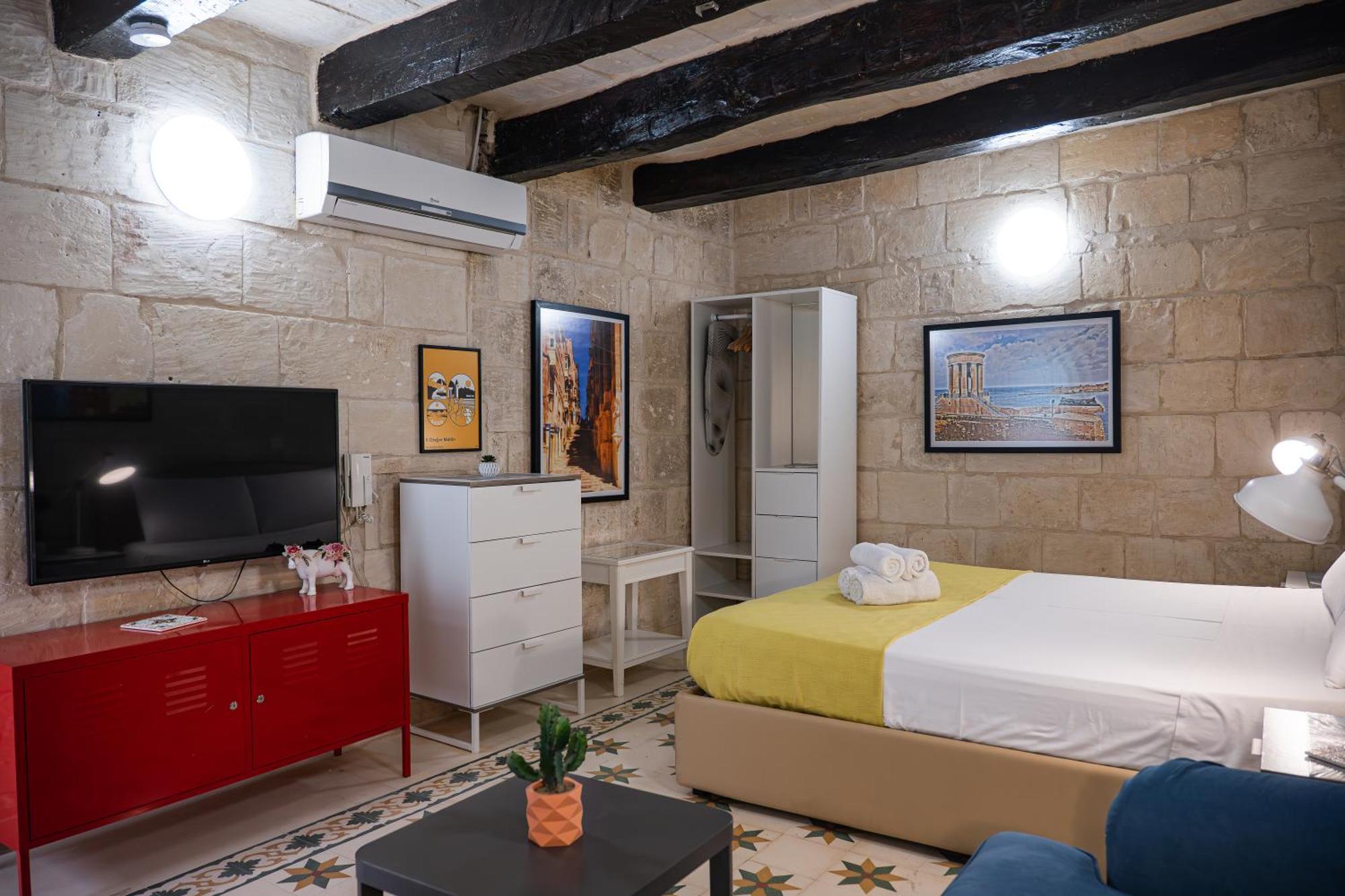 Casa San Carlo Apartment Валета Екстериор снимка